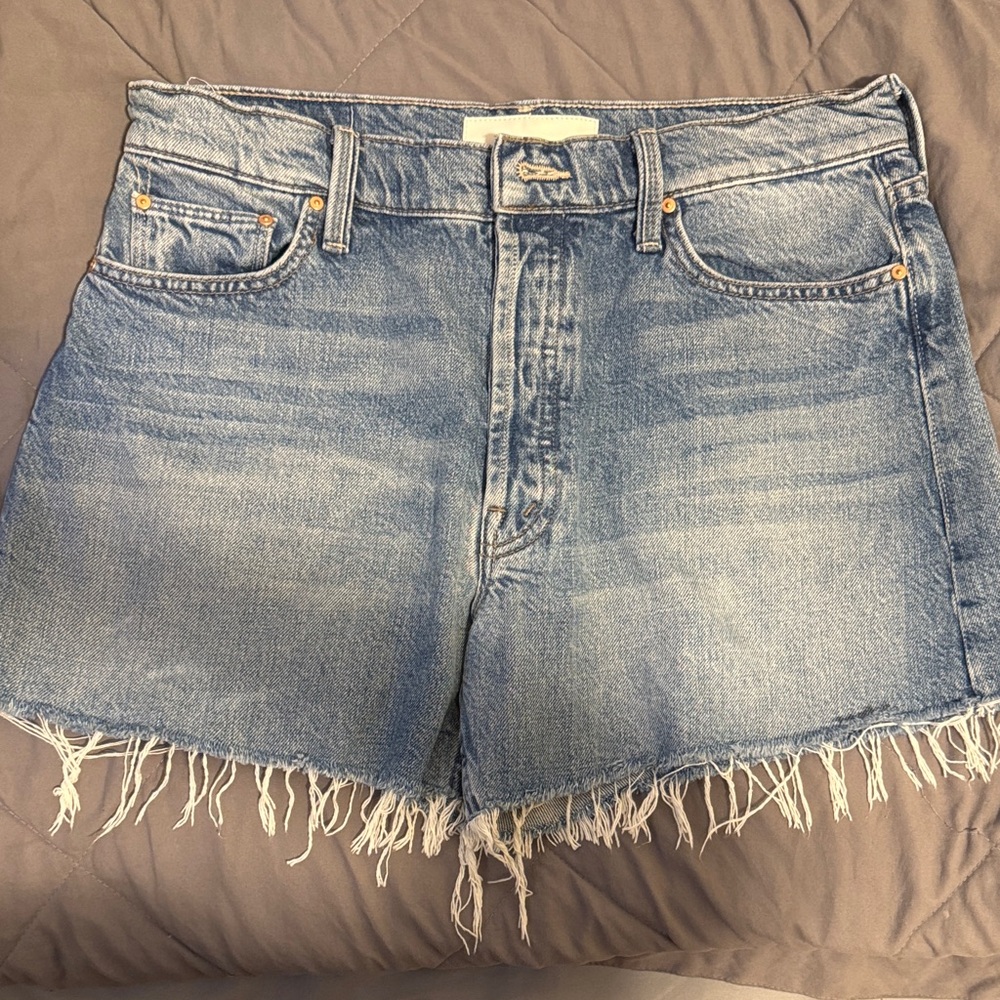 MOTHER Superior Denim Cutoff Shorts — Size 29 — Light Wash, Raw Frayed Hem